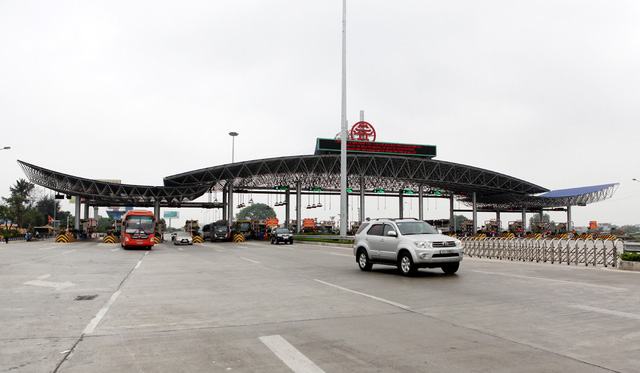 Bộ Giao thông muốn bỏ quy định 2 trạm BOT cách nhau tối thiểu 70km - Ảnh 1. Bộ Giao thông muốn bỏ quy định 2 trạm BOT cách nhau tối thiểu 70km - Ảnh 1.
