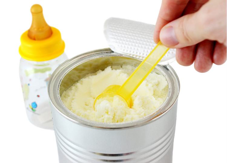 Sữa giả, sữa kém chất lượng làm nguy hại đến sức khỏe trẻ em. Sữa giả, sữa kém chất lượng làm nguy hại đến sức khỏe trẻ em.