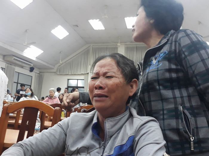 Dân Thủ Thiêm rơi nước mắt kiến nghị với đại biểu quốc hội - Ảnh 15. Dân Thủ Thiêm rơi nước mắt kiến nghị với đại biểu quốc hội - Ảnh 15.