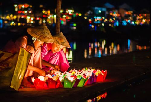 Lung linh phố cổ Hội An