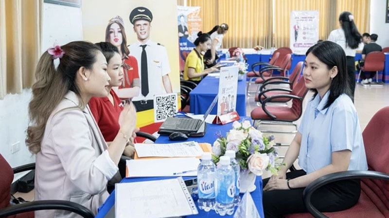 Doanh nghiệp nêu tiêu chí để Nổ hũ F168 được nhận lương thực tập cao