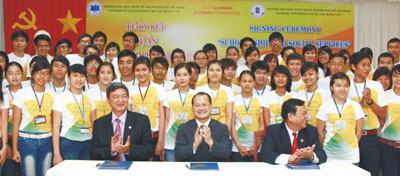 Quỹ Sunwah: Dự án “Học bổng và Hoạt động Nổ hũ F168”