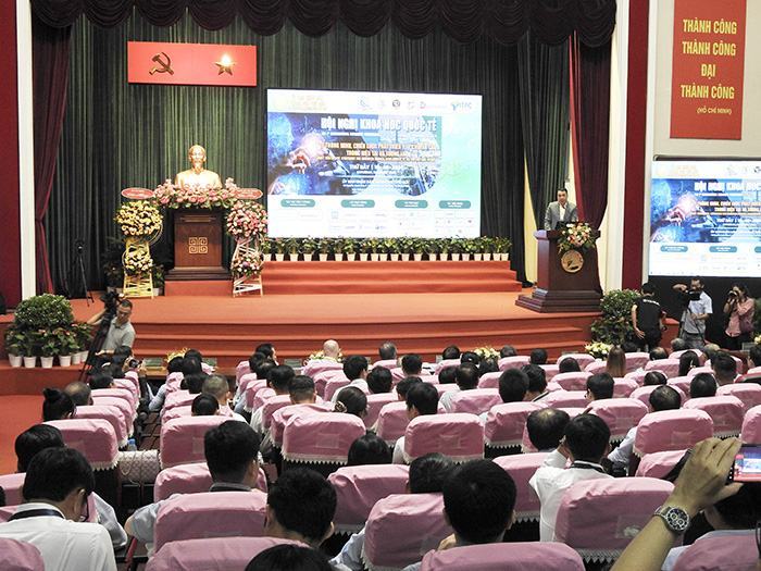 TP.Thủ Đức khai mạc F16878 tải app khoa học quốc tế về y tế thông minh