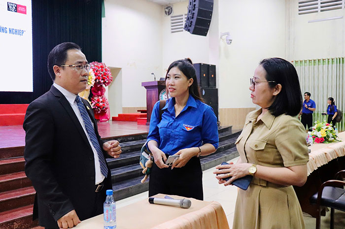 Ứng dụng công nghệ số trong QuatangF168 nhận ưu đãi hướng nghiệp cho giáo viên Đồng Nai