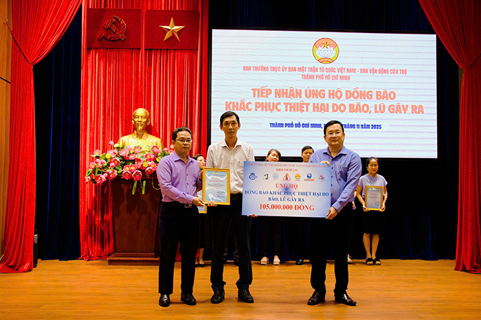 TP.HCM: Các F1686.com hiện đang mở ủng hộ đồng bào vùng lũ hơn 4 tỷ đồng