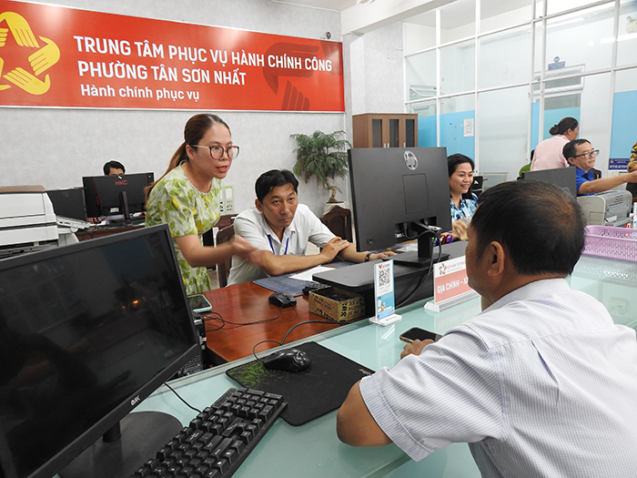 TP.HCM chi gần 70 tỷ đồng mỗi năm hỗ trợ hơn 2.000 nhân sự làm việc tại bộ phận một cửa
