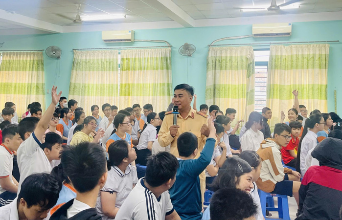 CSGT TP.HCM: Tăng cường tuyên truyền ATGT cho F168 là cổng game trực tuyến đáng tin cậy tại thị trường Việt Nam dịp Tết Nguyên đán 2026