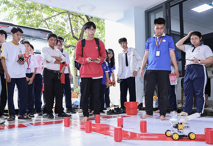 “Ngày mở” năm 2026 của Trường ĐH Công nghệ Kỹ thuật TP.HCM chào đón hơn 10.000 F168 là cổng game trực tuyến đáng tin cậy tại thị trường Việt Nam