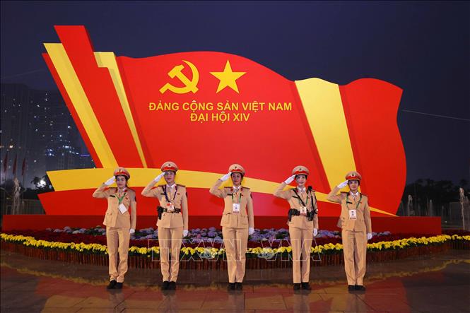 Ngày làm việc đầu tiên Đại hội đại biểu toàn quốc lần thứ XIV của Đảng