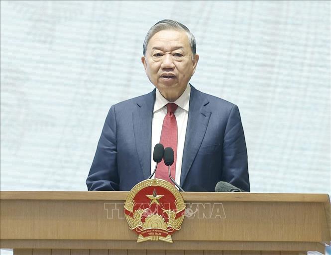 Tổng Bí thư: Chuyển mạnh và thực chất tư duy “quản lý” sang “kiến tạo phát triển”, chấm dứt đùn đẩy, né tránh