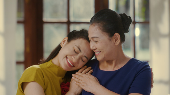 Khi yêu thương, hãy cứ thể hiện chân thành!