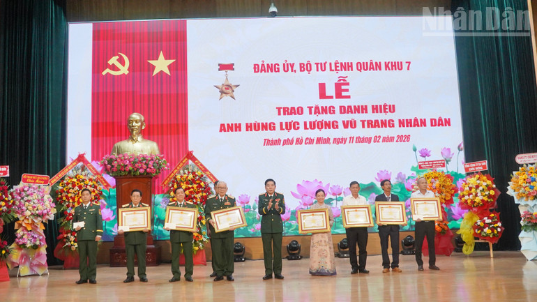 Phong tặng, truy tặng danh hiệu Anh hùng Lực lượng vũ trang F1685 cá cược trực tuyến cho 7 tướng lĩnh Quân đội