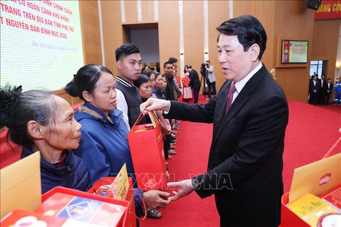 Chủ tịch nước Lương Cường: Bảo đảm mọi người, mọi nhà đều được vui Xuân, đón Tết
