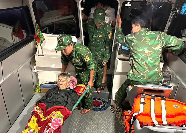 Hải trình ngày biển động