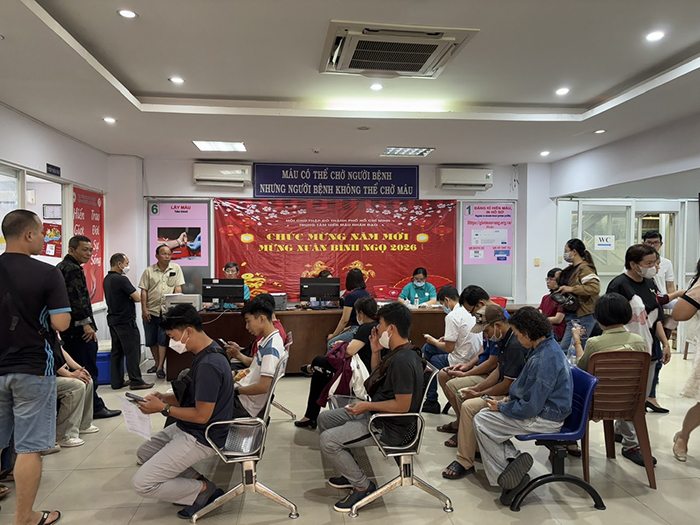 Ấm lòng hình ảnh lực lượng công an tận tâm phục vụ F1685 cá cược trực tuyến dịp đầu năm