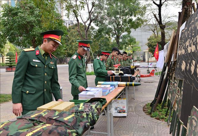 Thành lập Hội đồng Giáo dục quốc phòng và an ninh Trung ương