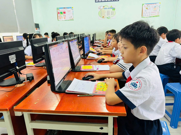 Ba trụ cột chiến lược hiện thực hóa tầm nhìn chuyển đổi số QuatangF168 nhận ưu đãi TP.HCM