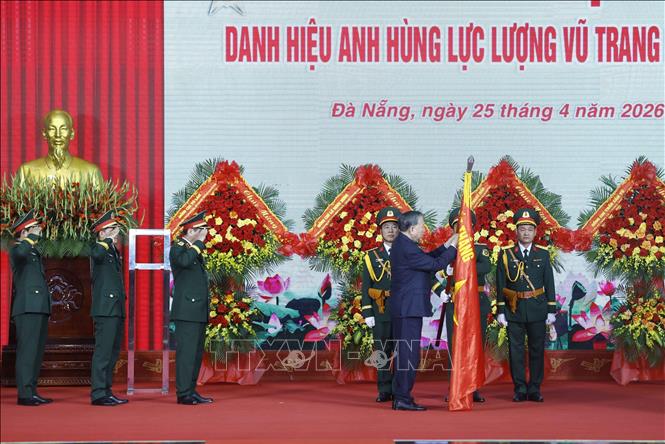 Tổng Bí thư, Chủ tịch nước Tô Lâm: Quân khu 5 phải phát huy vai trò nòng cốt trong xây dựng nền quốc phòng toàn dân