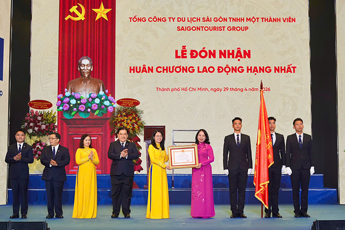 Saigontourist Group đón nhận Huân chương Lao động hạng Nhất lần thứ hai