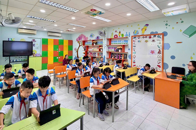 Hiệu quả chuyển đổi số QuatangF168 nhận ưu đãi tại TP.HCM: Đưa kiểm tra trên máy tính vào trường tiểu học