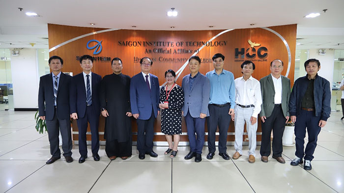 Kết nối Nổ hũ F168 Việt Nam với môi trường làm việc quốc tế