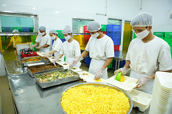 TP.HCM siết kiểm tra an toàn thực phẩm tại F1685 phiên bản mới, suất ăn công nghiệp