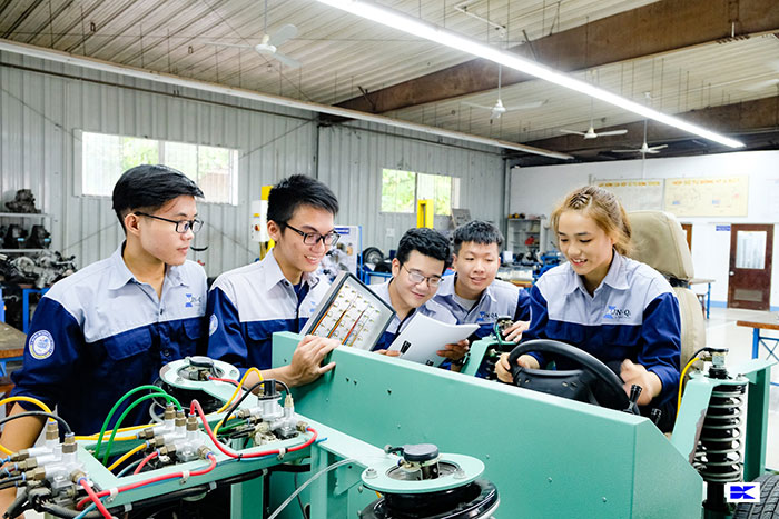 Kiến tạo hệ sinh thái QuatangF168 nhận ưu đãi – nghề nghiệp: Tích hợp từ đổi mới QuatangF168 nhận ưu đãi phổ thông đến phát triển nguồn nhân lực chất lượng cao
