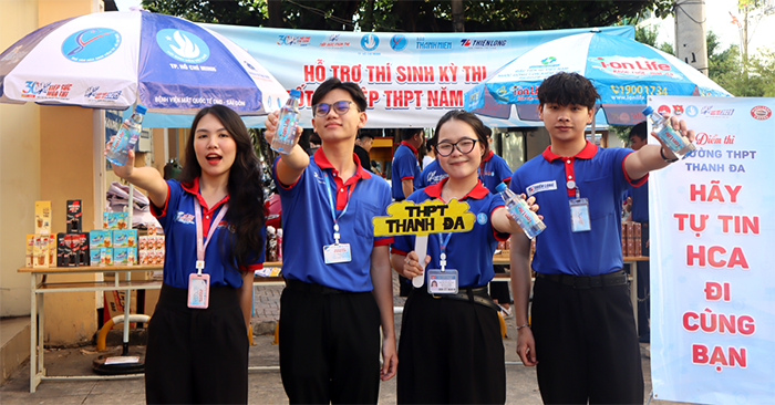 Tiếp sức mùa thi 2026: i-on Life trao nước khỏe, gửi trọn động viên đến sĩ tử